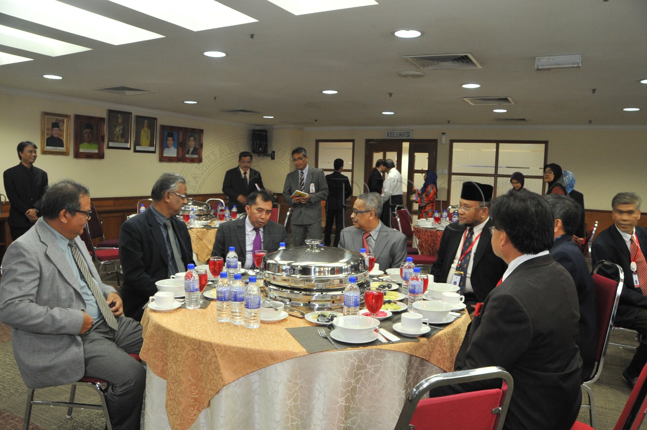 PRO 14 37 MARA PRO 4662